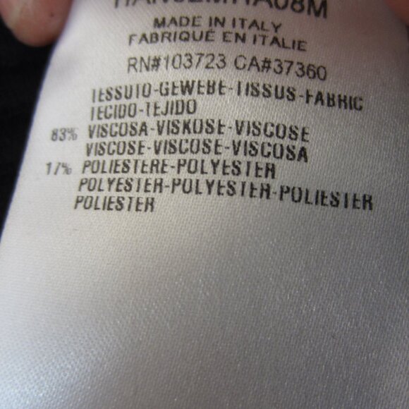 Giorgio Armani Women's Black Pencil Skirt Size 46 with tiny pleats - Picture 7 of 7